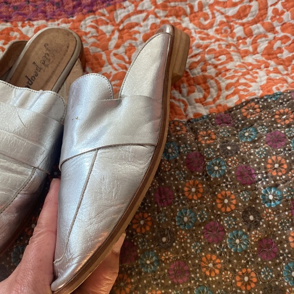 Free People At Ease Metallic Leather Slides  Size 38/8 - Picture 10 of 11